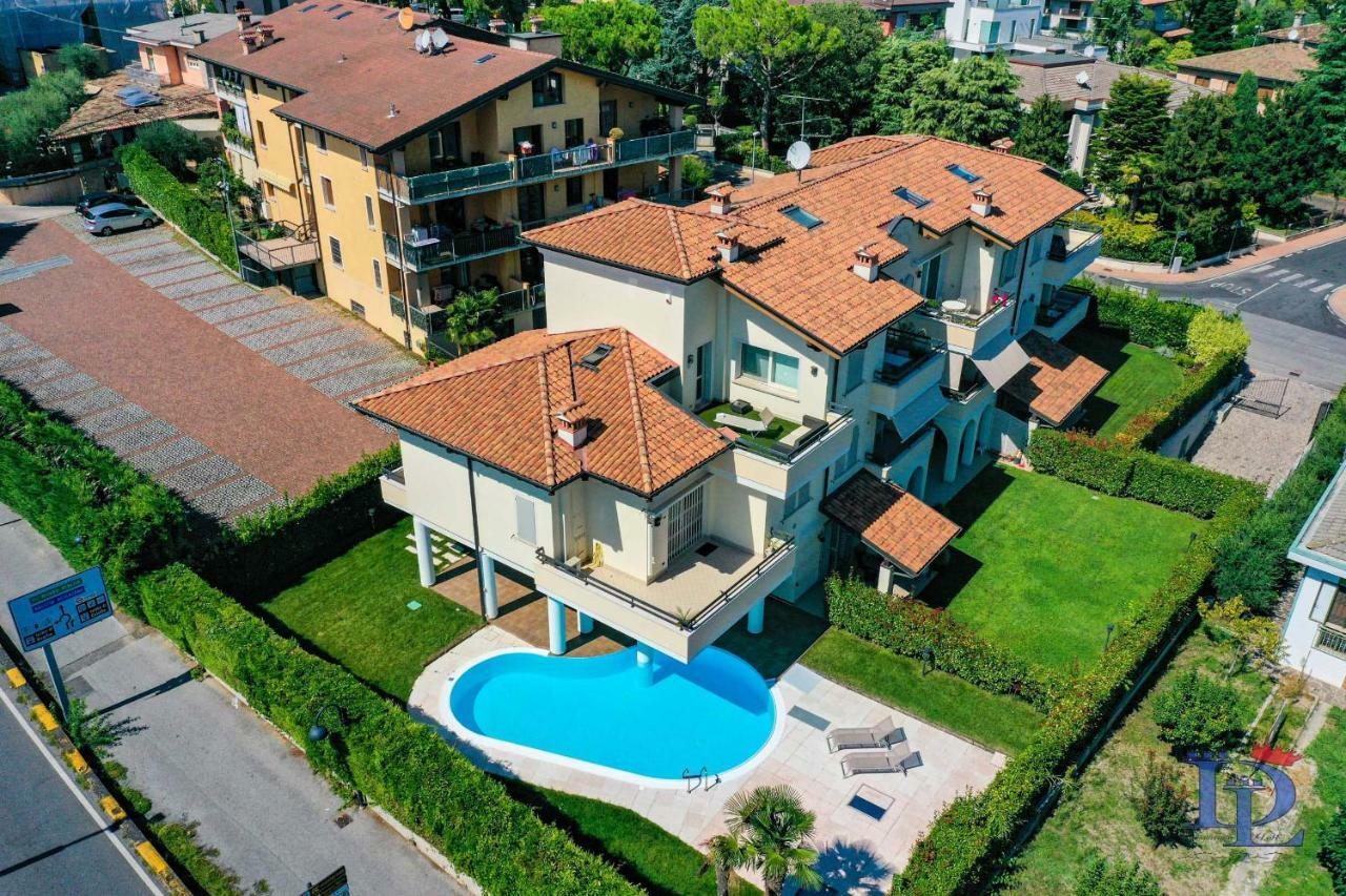 Desenzanoloft Official Partner Marriott Homes & Villas - Bea House, Sirmione With Private Garden And Share Pool Kültér fotó