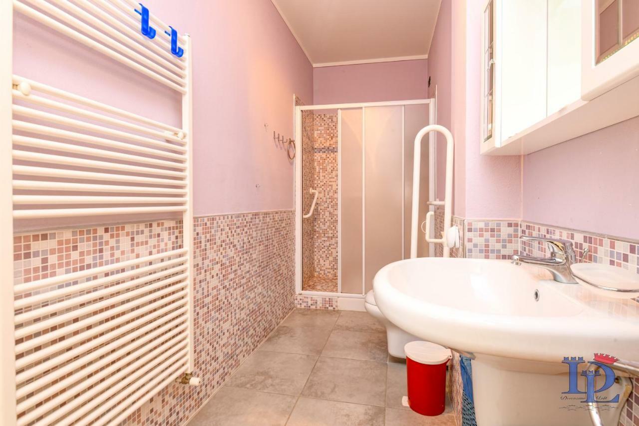 Desenzanoloft Official Partner Marriott Homes & Villas - Bea House, Sirmione With Private Garden And Share Pool Kültér fotó