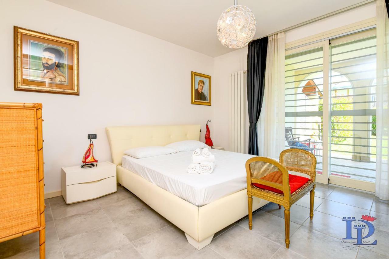 Desenzanoloft Official Partner Marriott Homes & Villas - Bea House, Sirmione With Private Garden And Share Pool Kültér fotó